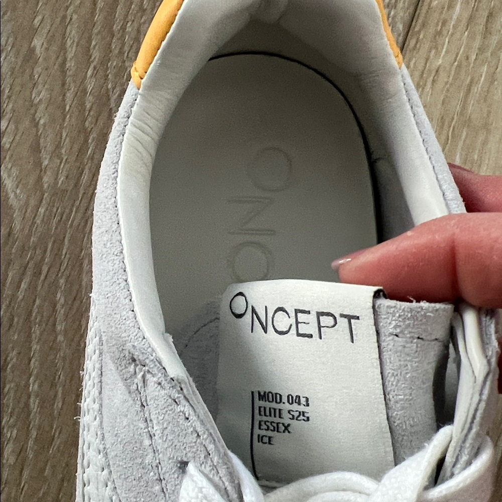 Oncept ballet flat sneaker ice color size 7.5, worn once, suede, lightweight - Picture 8 of 10